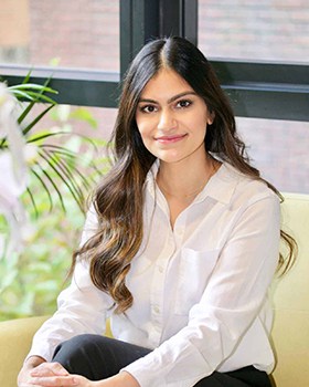 Neelam Olk Clinical Psychotherapist